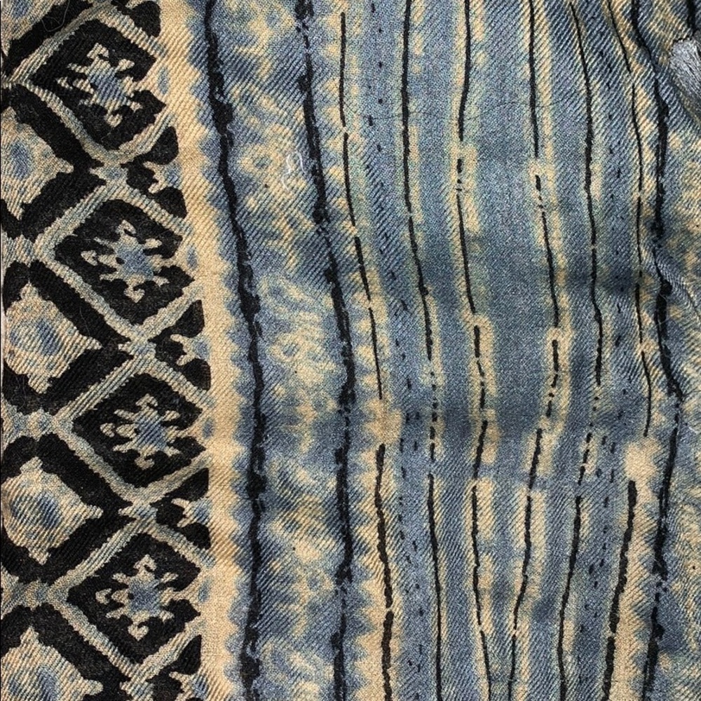 long tribal print scarf ⚫️⚪️